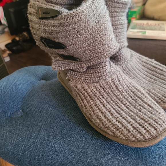 Bearpaw Knit Boots - Picture 2 of 4